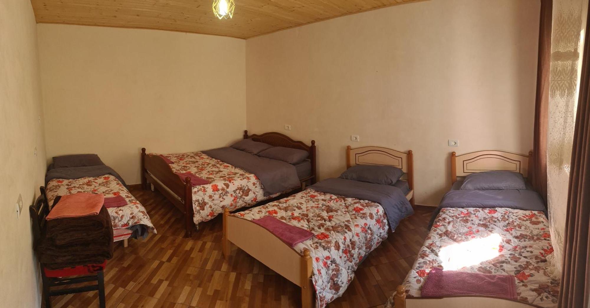 Guest House Emanueli Tropoje المظهر الخارجي الصورة
