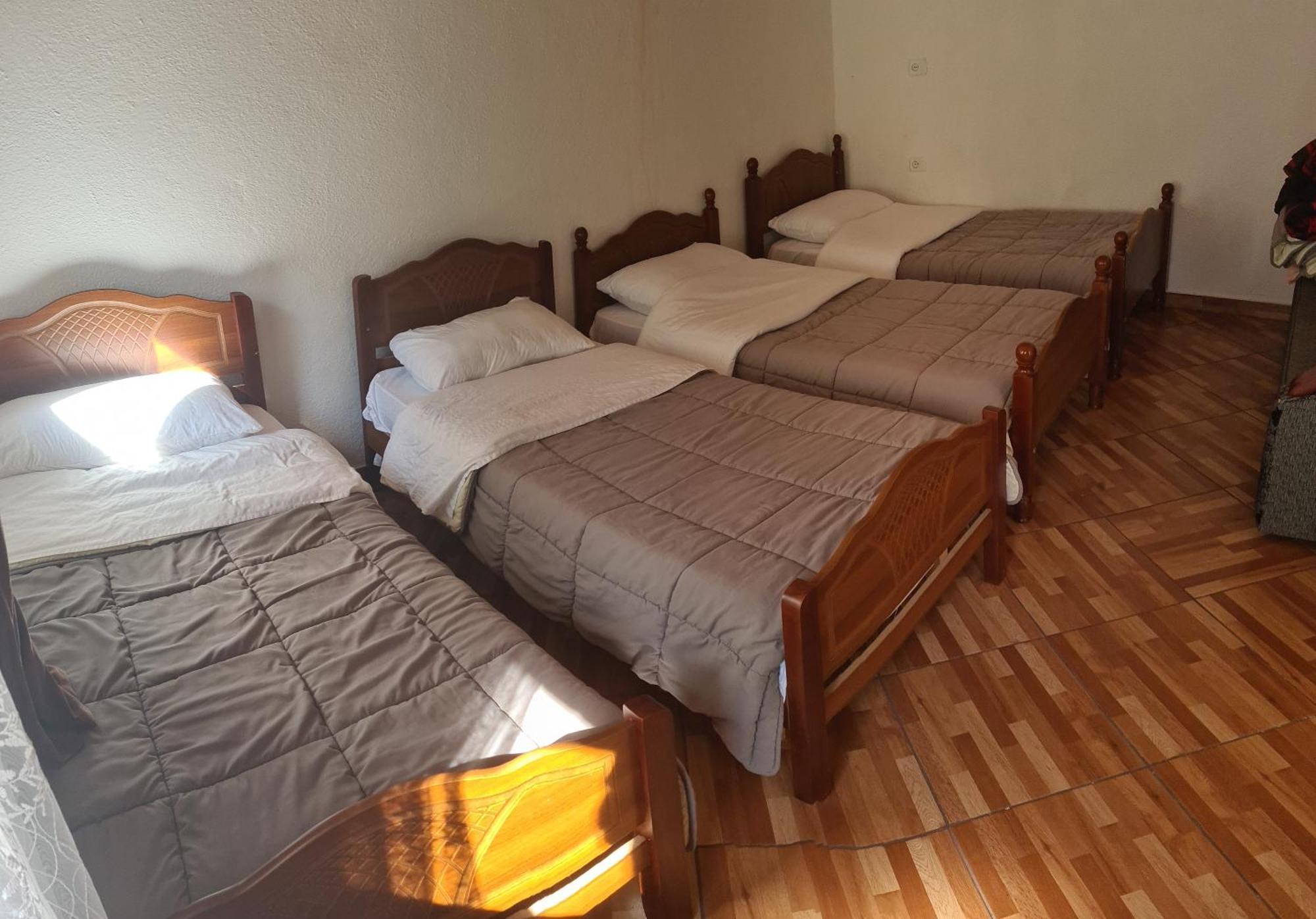 Guest House Emanueli Tropoje المظهر الخارجي الصورة